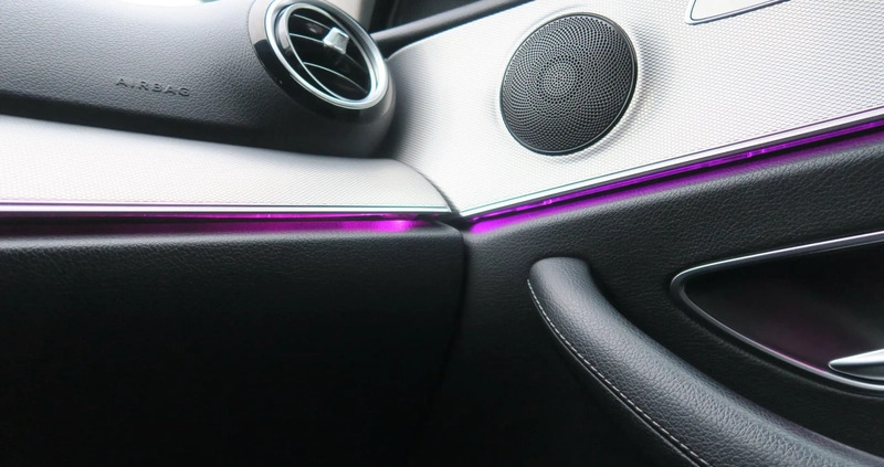 Mercedes-Benz Klasa E cena 107900 przebieg: 139000, rok produkcji 2018 z Poddębice małe 704